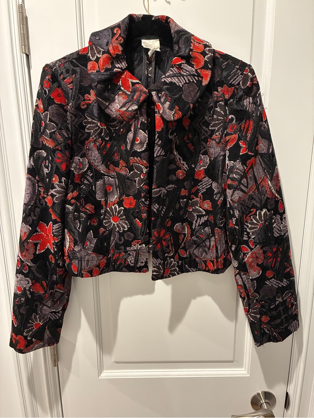 Harve Benard Black Floral Jacquard Cropped Vintage tapestry jacket